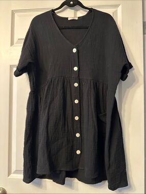 Women's Black Button-Front Relaxed oversized V-Neck babydoll dress